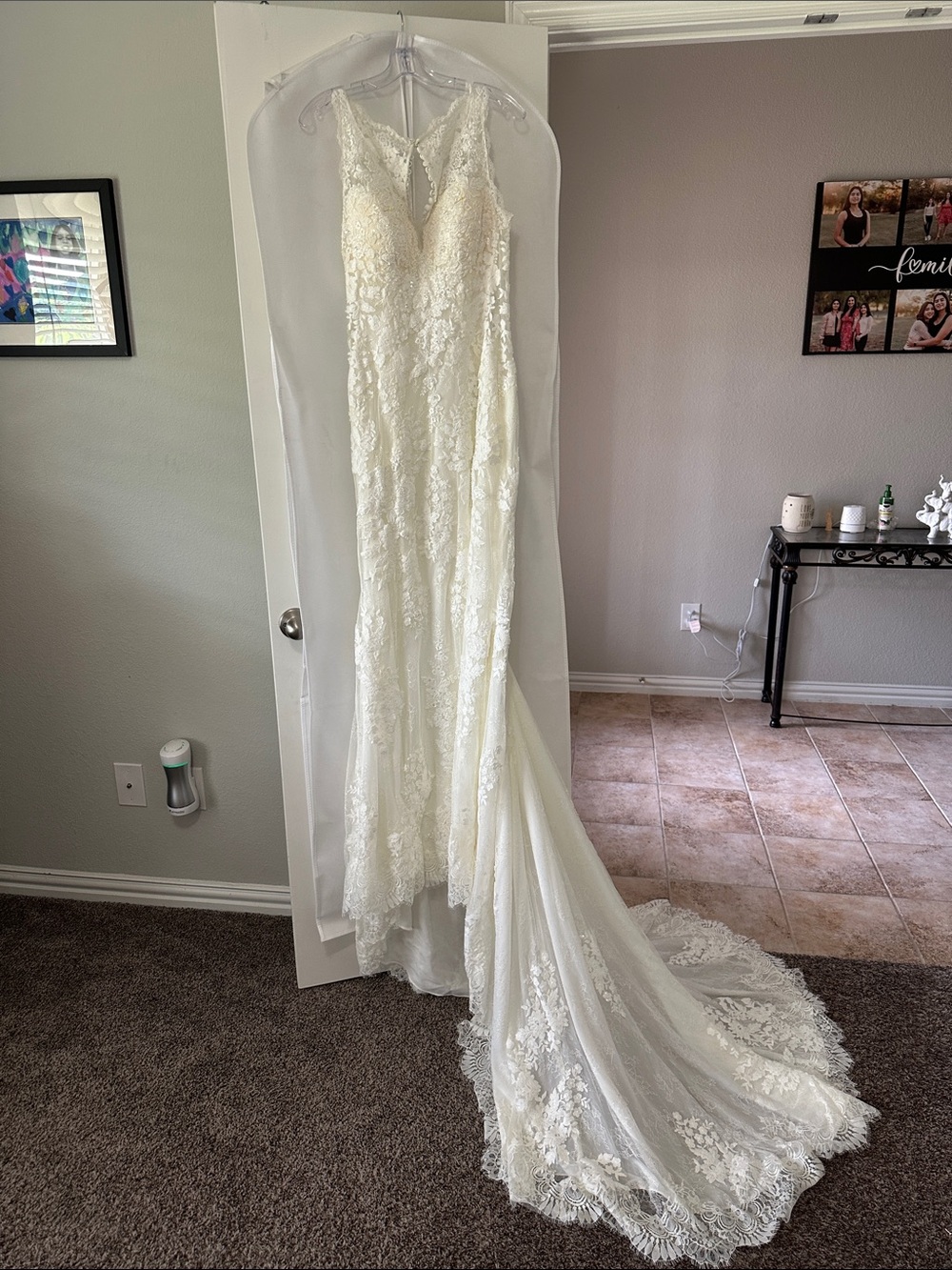 Stella York Ivory Lace Fit-and-Flare Bridal Gown - Picture 6 of 6